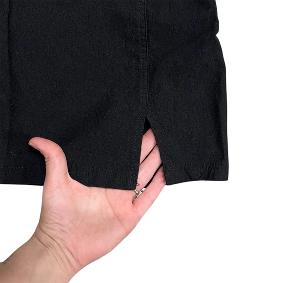 Social Collision | Stretchy Mini Skirt with Slit and Built In Double Belt - Picture 4 of 7